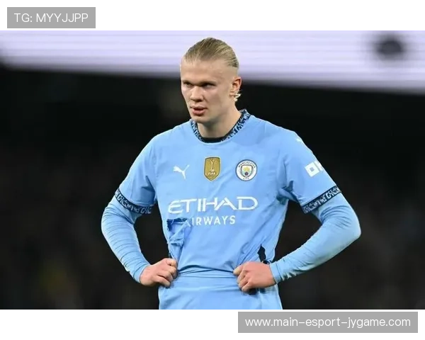 哈兰德点球稳稳罚进曼城锁定胜局